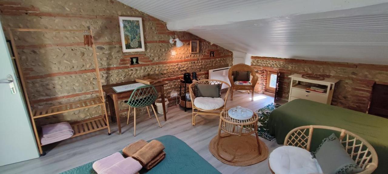 Hotel Ker Isari à Auterive  Extérieur photo